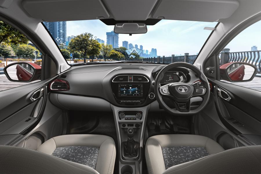Торпедо Tata Tigor 2020 года  (фото 3 из 4)